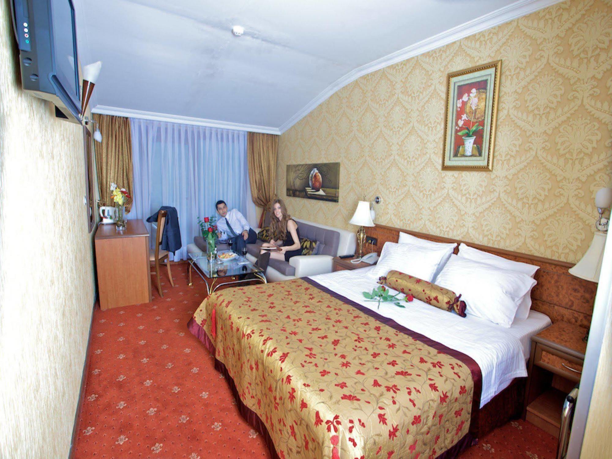 Grand Hilarium Hotel Istanbul Exteriör bild